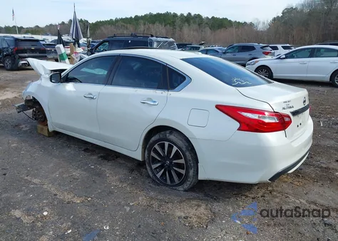 2017 Nissan Altima 2.5 Sv z USA, uszkodzony, nr VIN 1N4AL3AP0HC484647
